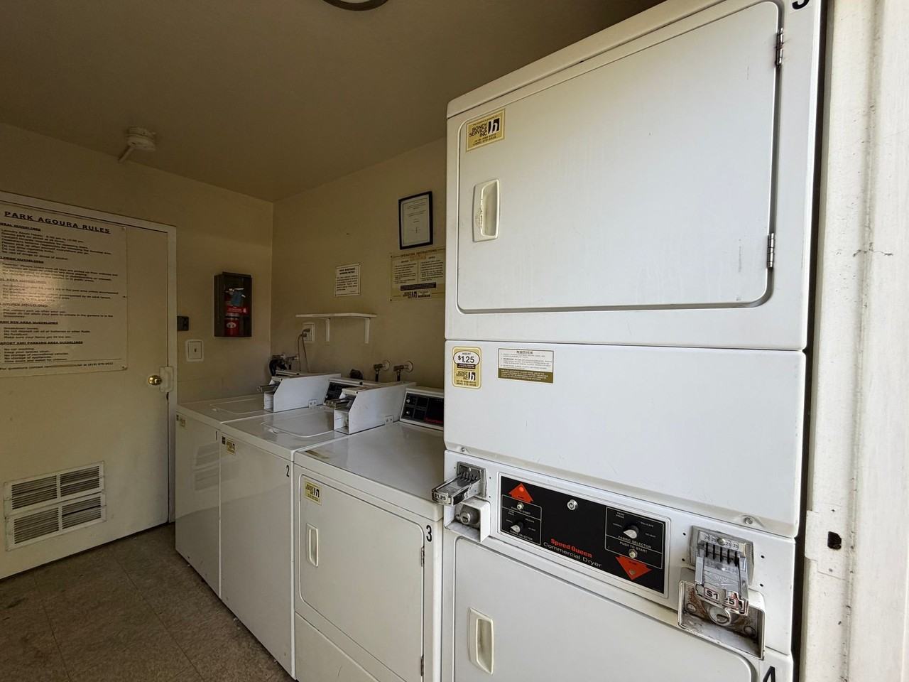 5245c - Photo 5 of 7