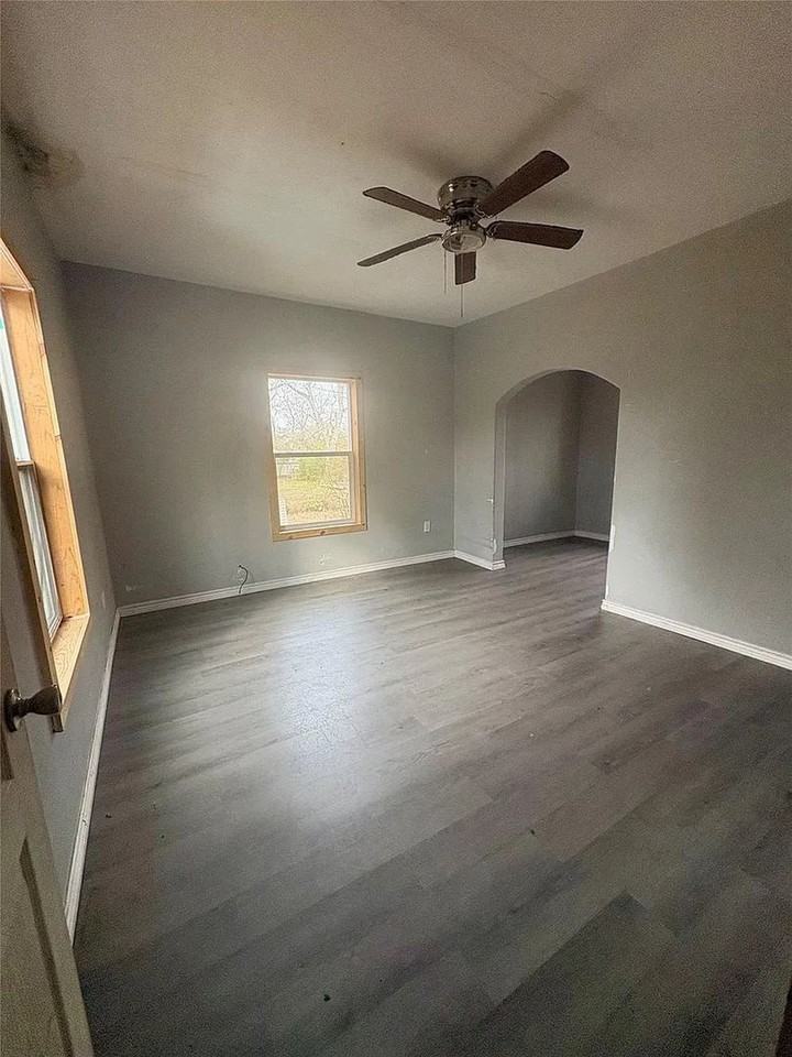 333 Humason Ave - Photo 2 of 6