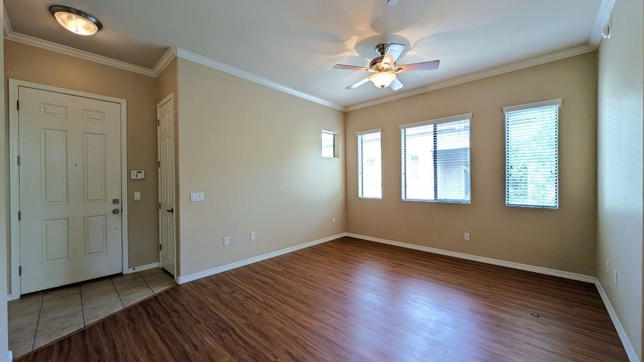 3330 S Gilbert Rd - Photo 4 of 41