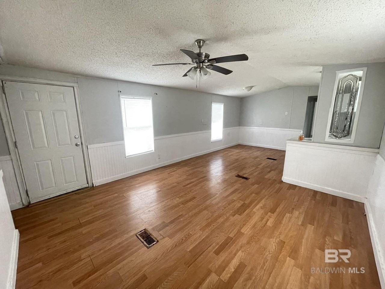 199 Robin Cir - Photo 3 of 14