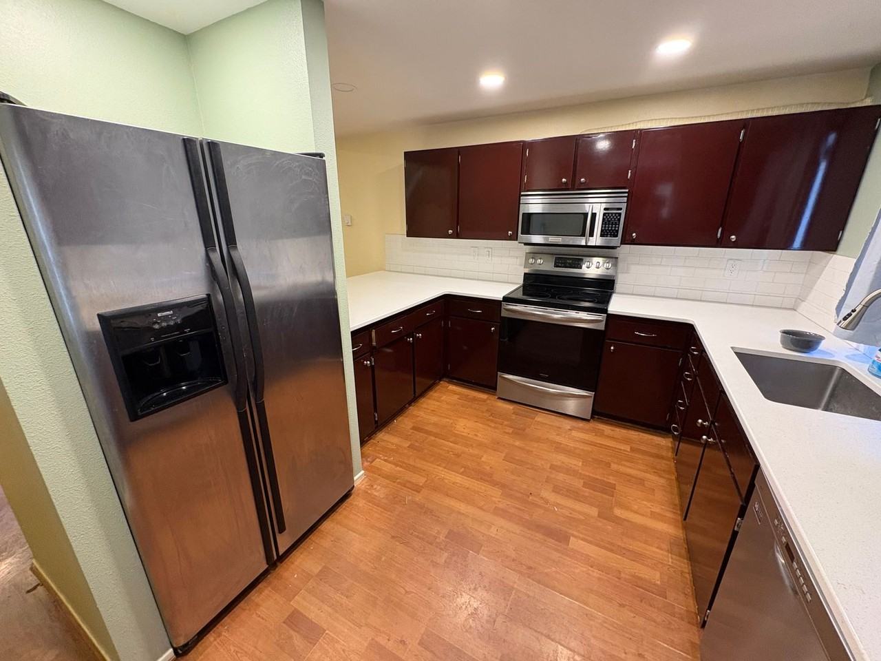 1050 Ne Butler Market Rd #2 - Photo 5 of 19