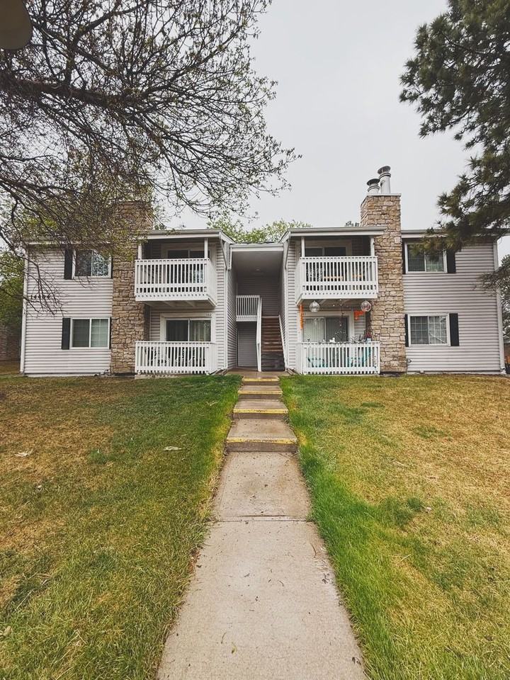 14404 E Colorado Dr - Photo 2 of 18