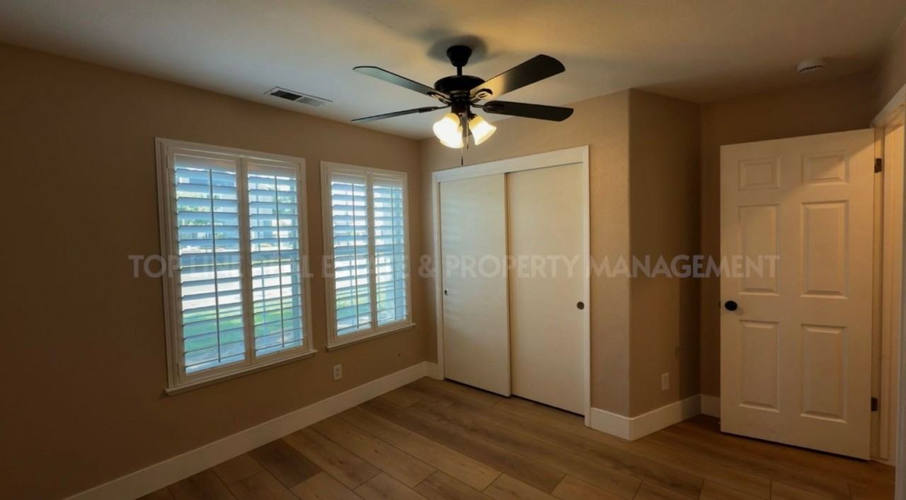 520 Pepper Dr - Photo 2 of 22