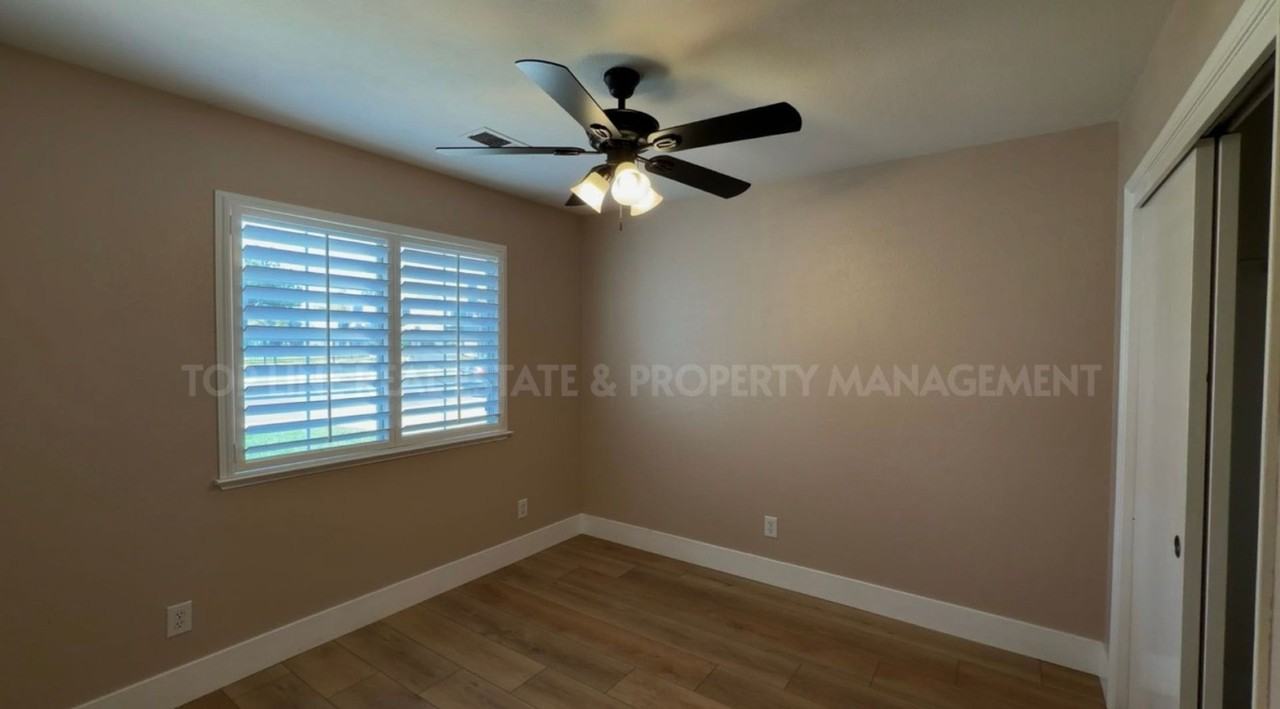 520 Pepper Dr - Photo 5 of 22