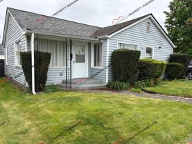 206 S Yew St - Photo 1 of 1