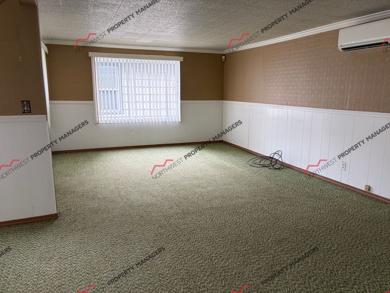 206 S Yew St - Photo 4 of 23