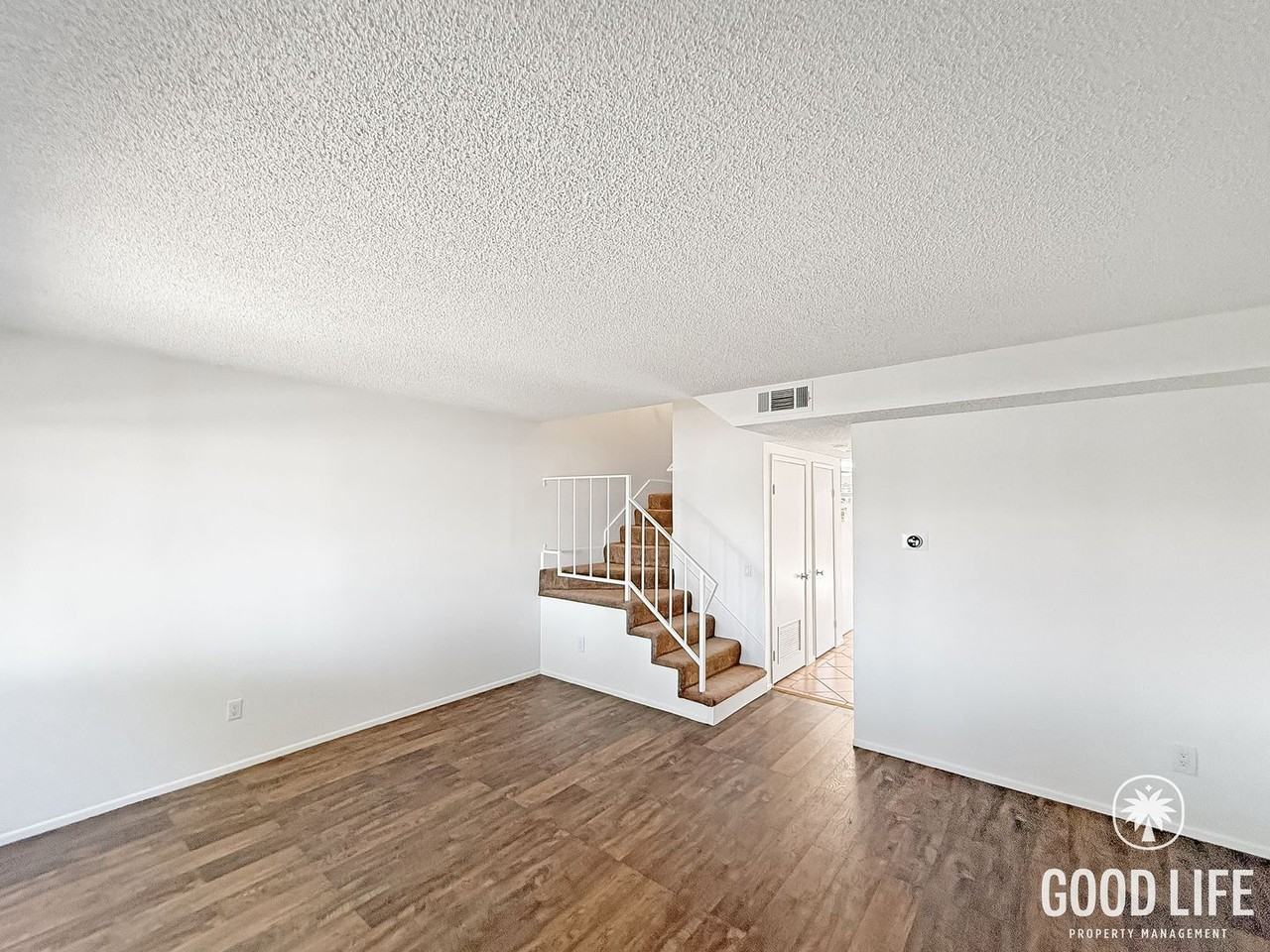 2325 Gonzaga Ln - Photo 4 of 15