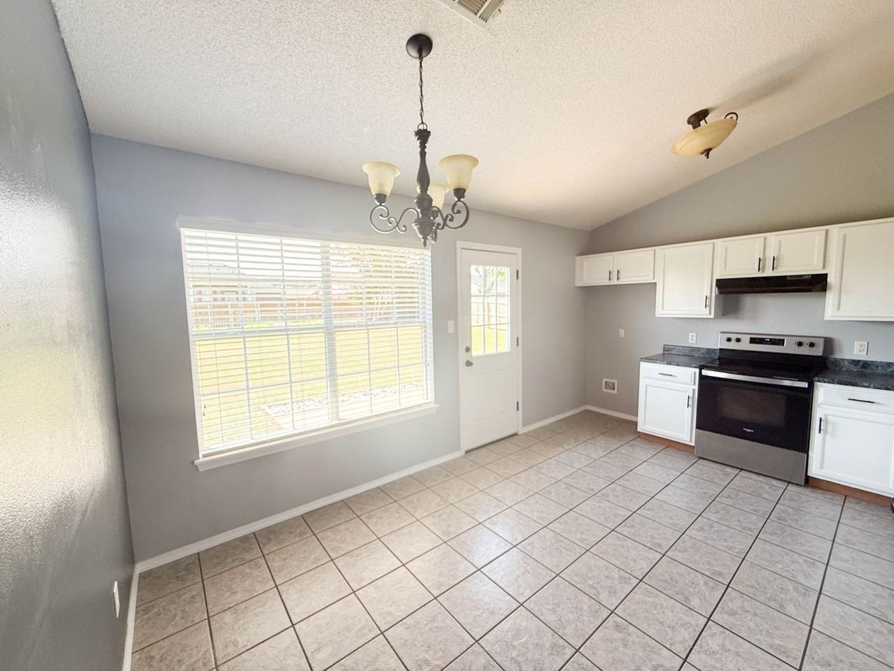 175 Ridgecrest Dr - Photo 6 of 19