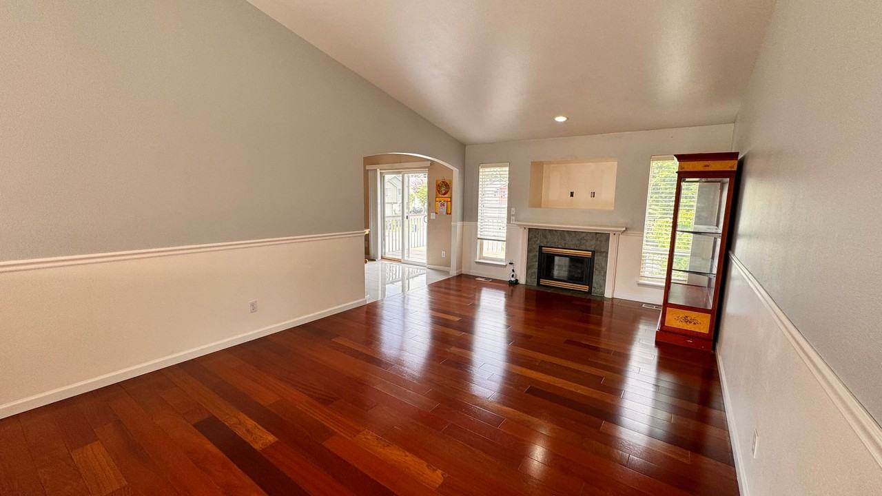 11220 Se 264th St - Photo 5 of 22