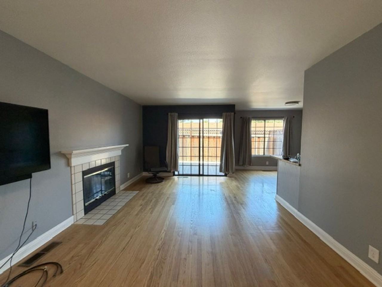573 W Rincon Ave - Photo 3 of 27