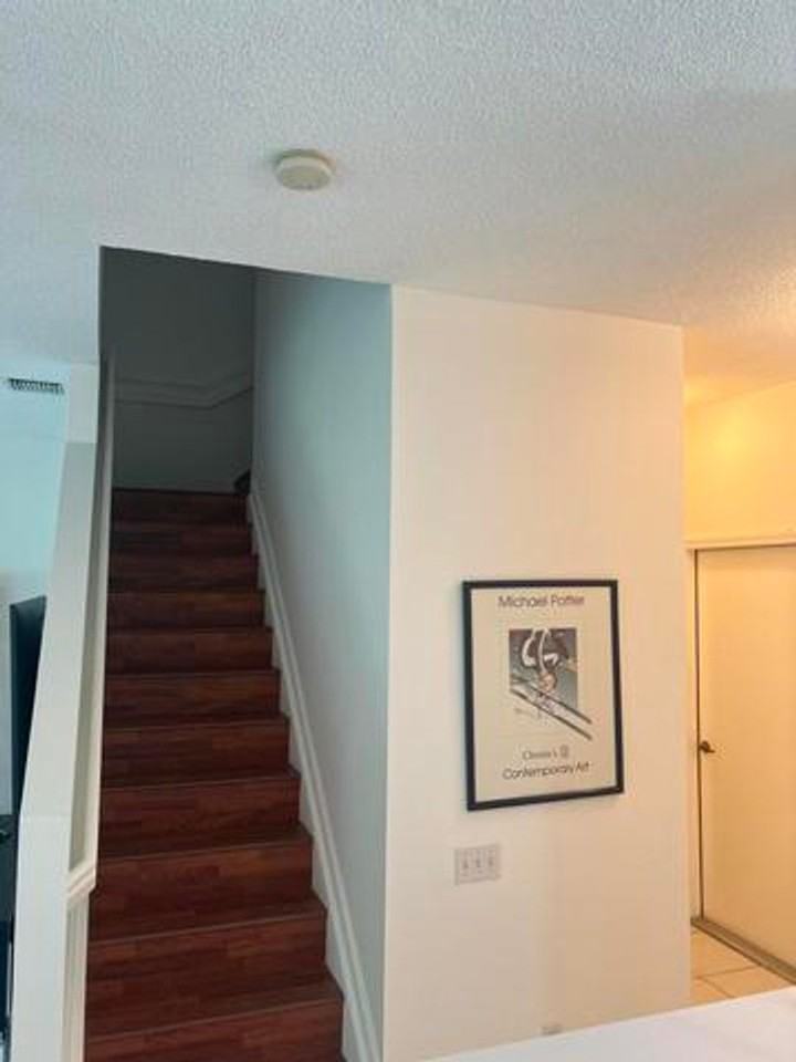 4878 Sw 32nd Ter - Photo 3 of 17