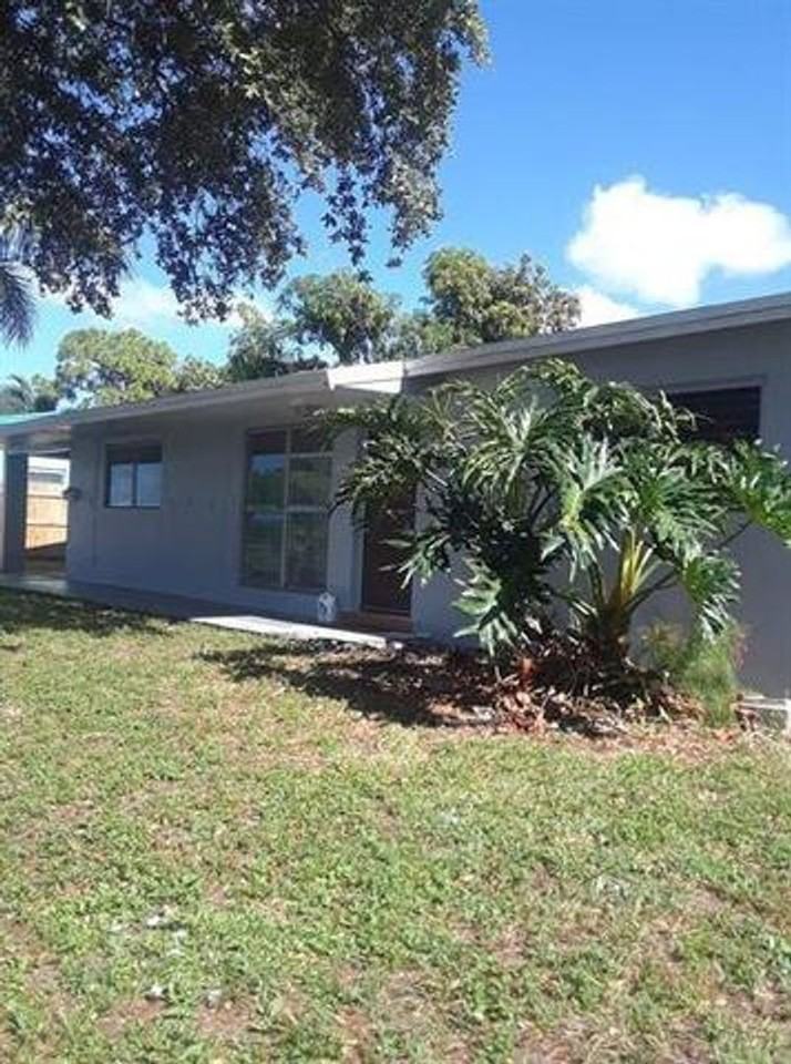 223 Se 14th Pl