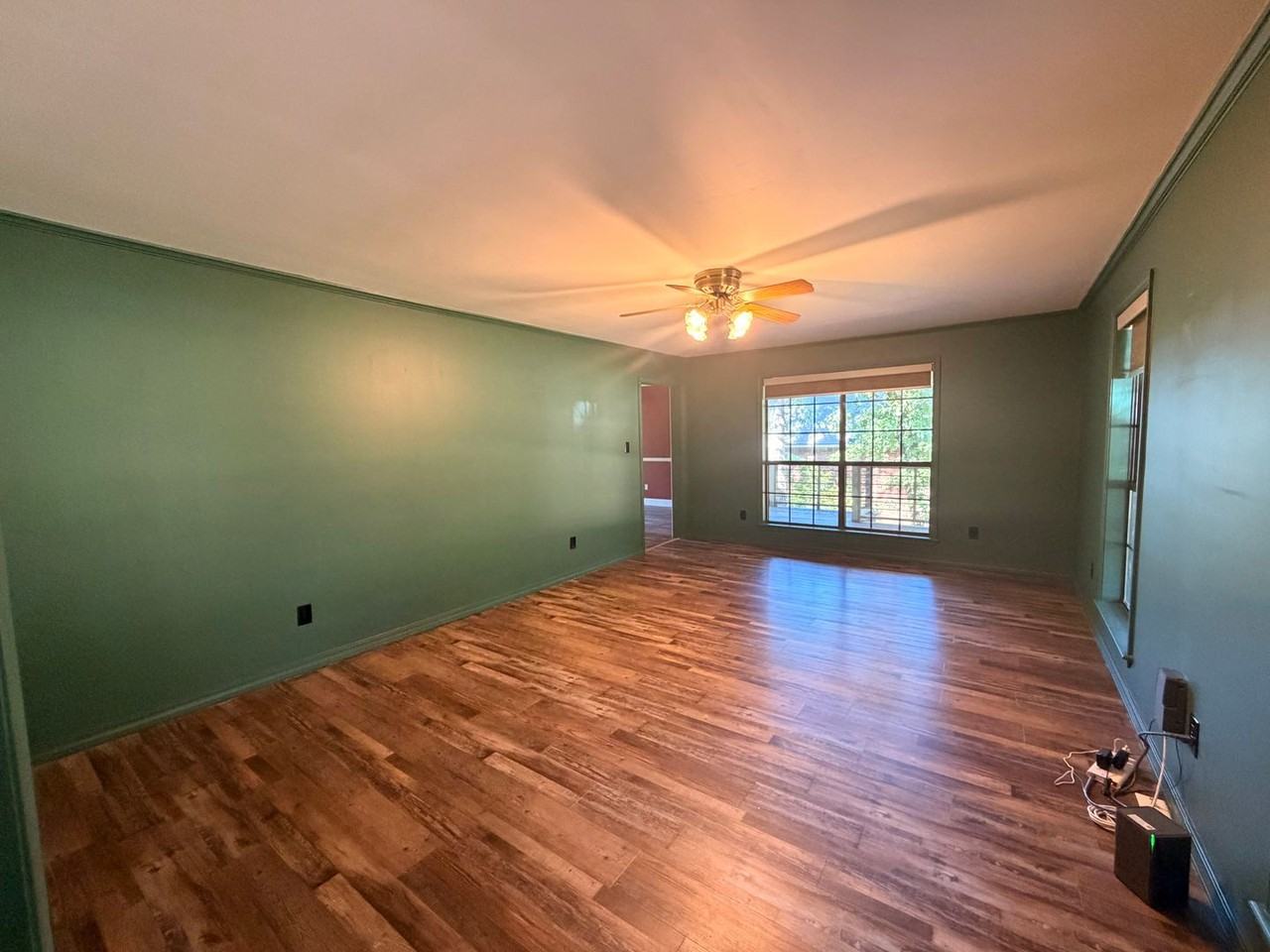 214 Canterbury Cir - Photo 3 of 22