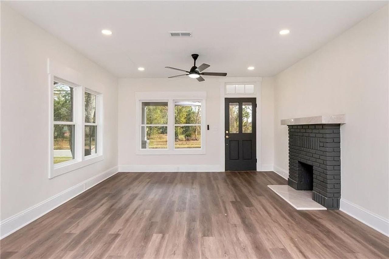 704 Marine St - Photo 5 of 22