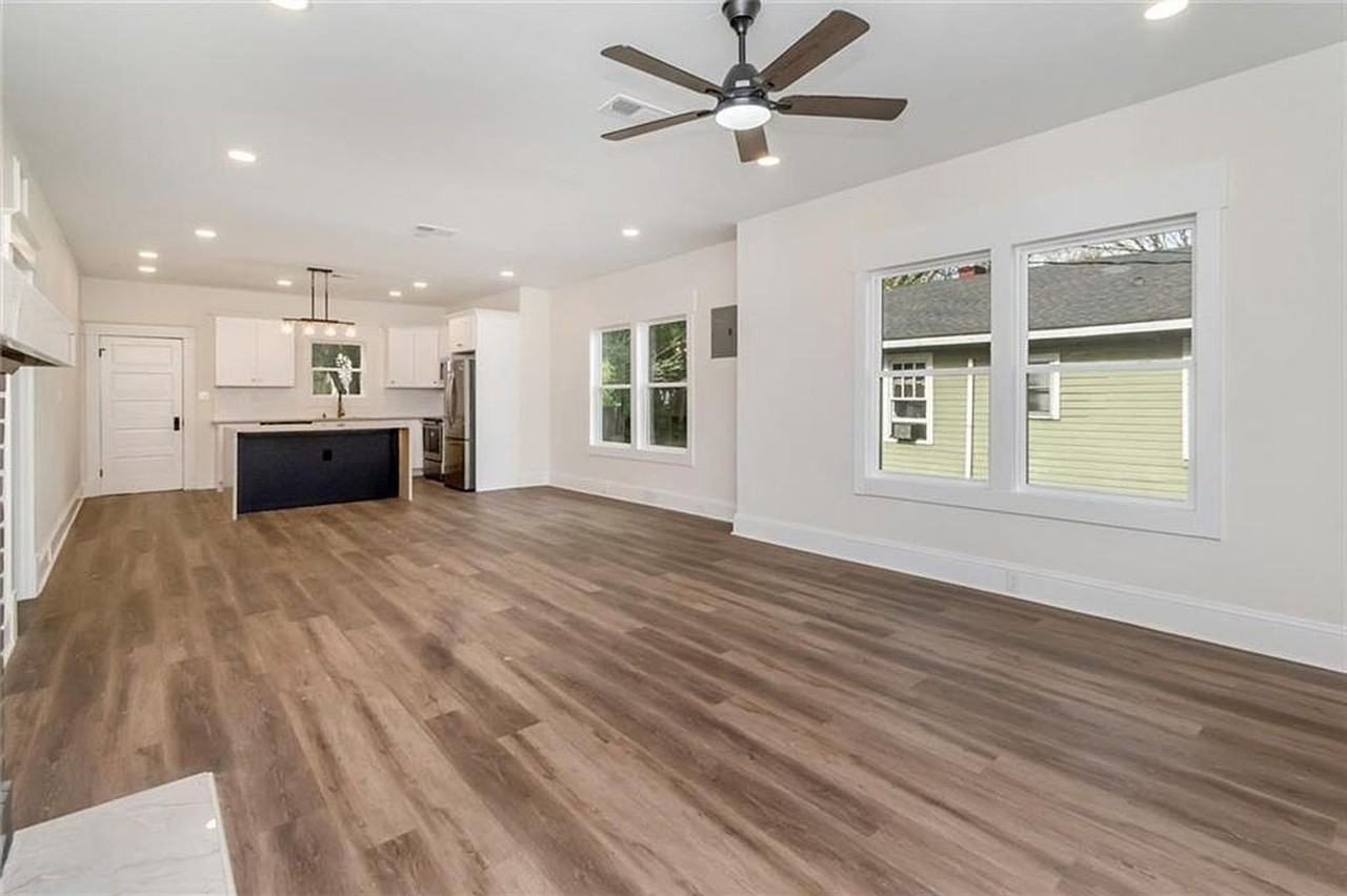 704 Marine St - Photo 6 of 22