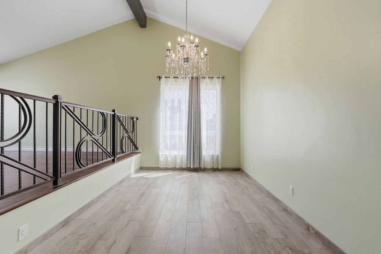 29142 Bobolink Dr - Photo 6 of 38