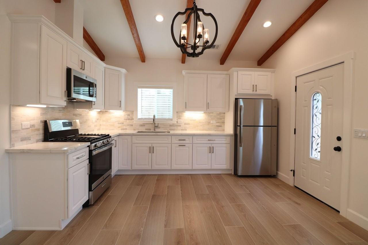 4599 Coachman Way - Photo 3 of 13