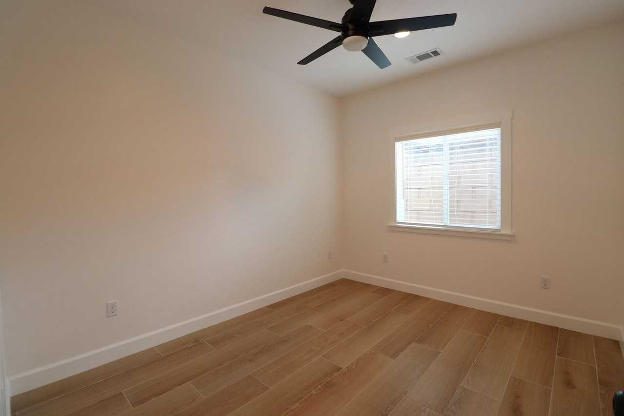 4599 Coachman Way - Photo 6 of 13