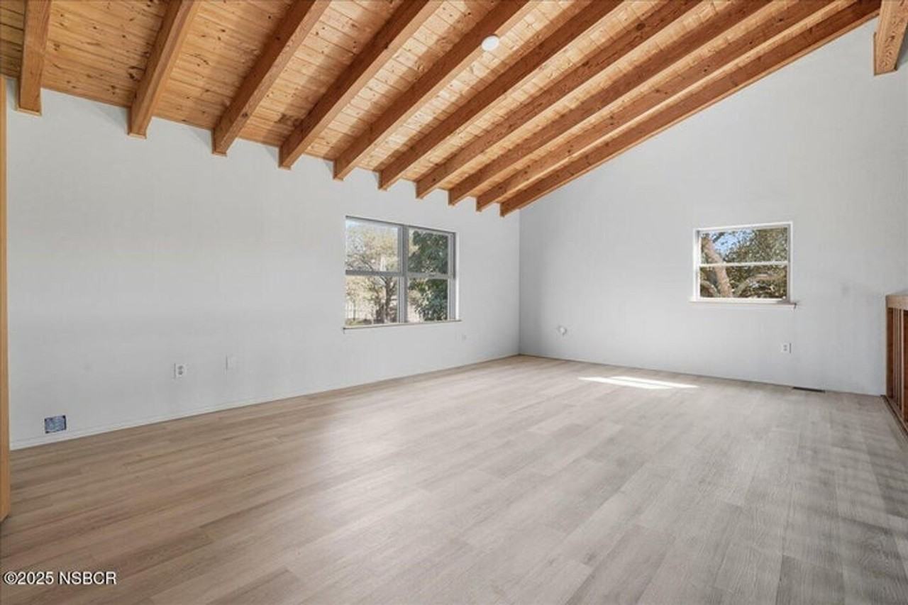 2935 E Clark Avenue - Photo 7 of 29