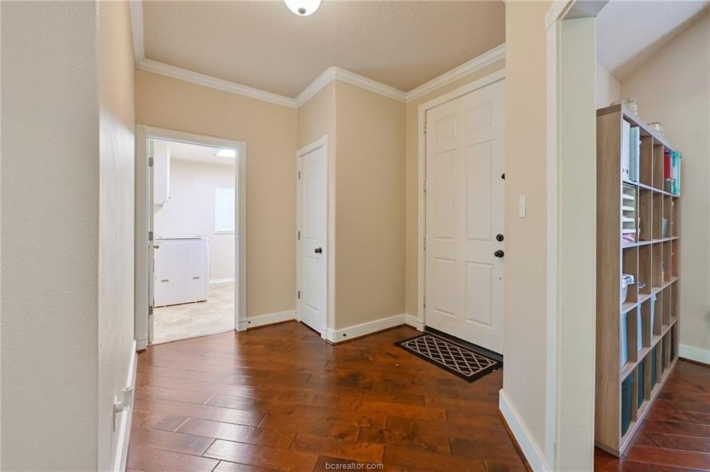 2214 Brougham Pl - Photo 5 of 20