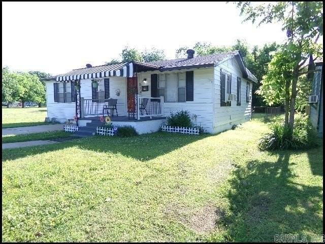 814 N G St - Photo 2 of 25