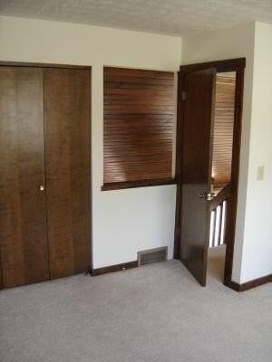 6378 Chippenhook Ct - Photo 4 of 8