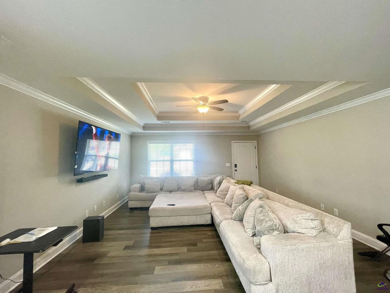 107 Jaybee Dr - Photo 4 of 18
