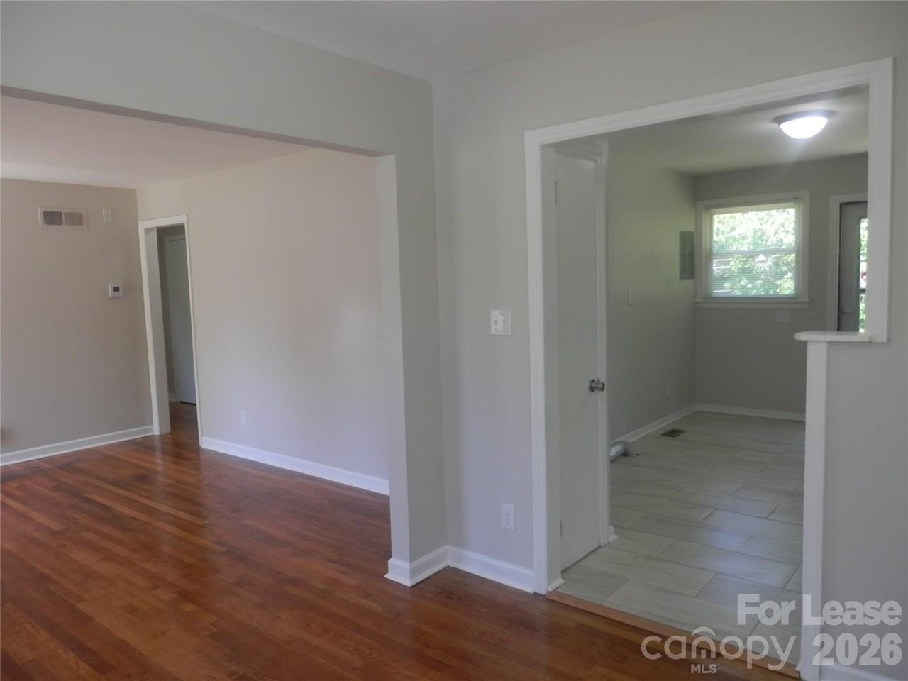 3016 Colfax St - Photo 6 of 20