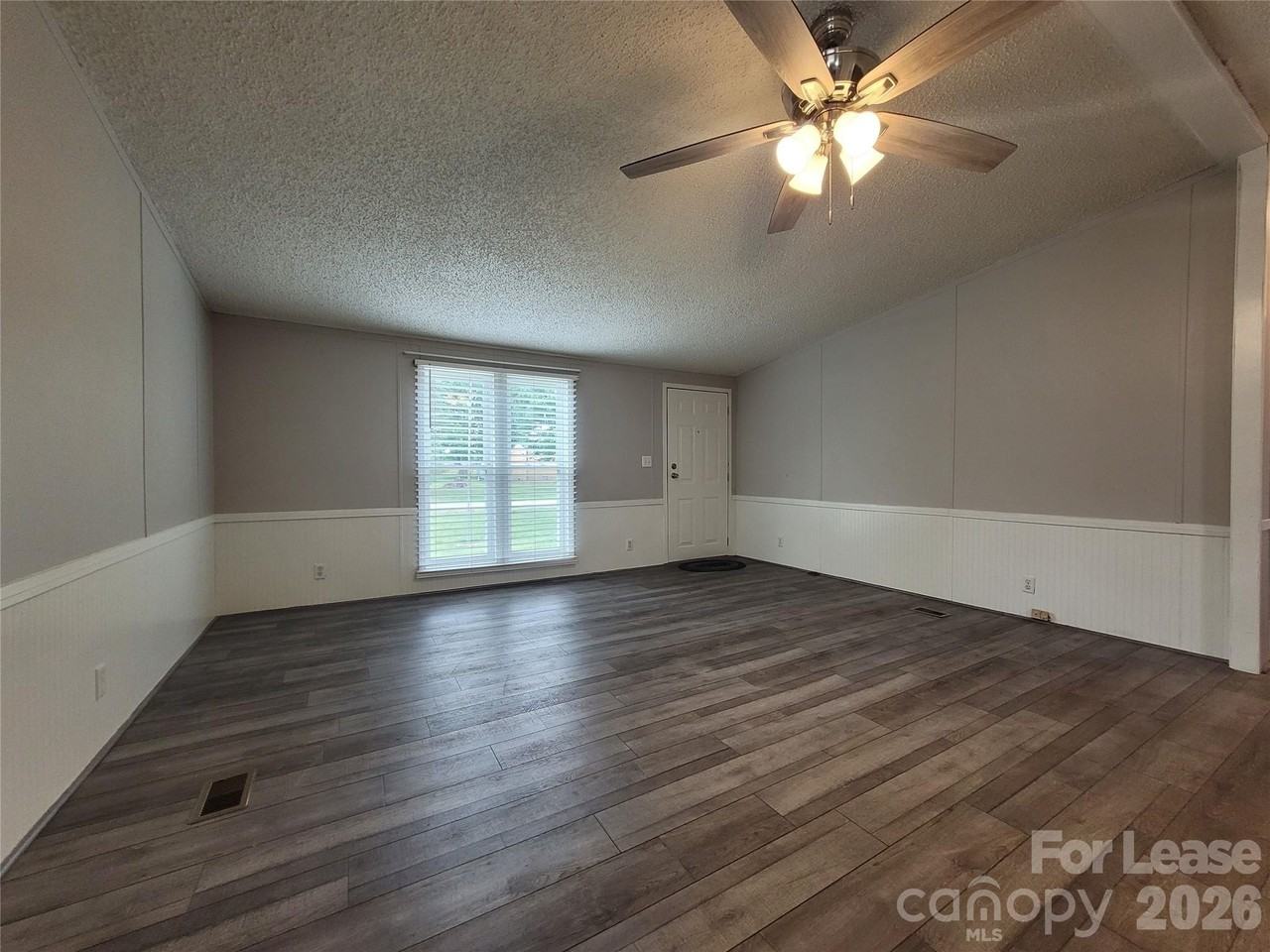 179 Family Cir - Photo 2 of 17