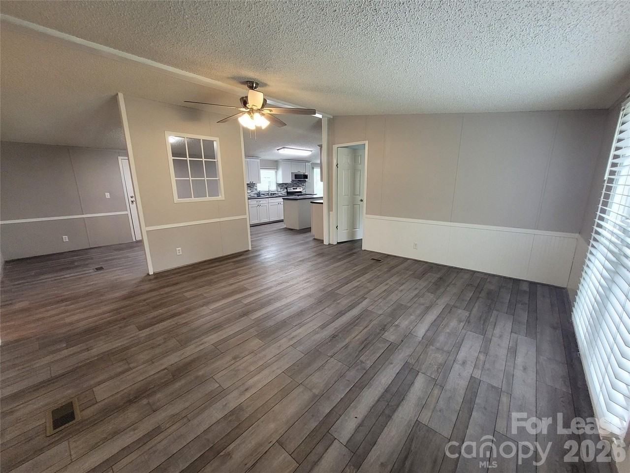 179 Family Cir - Photo 3 of 17