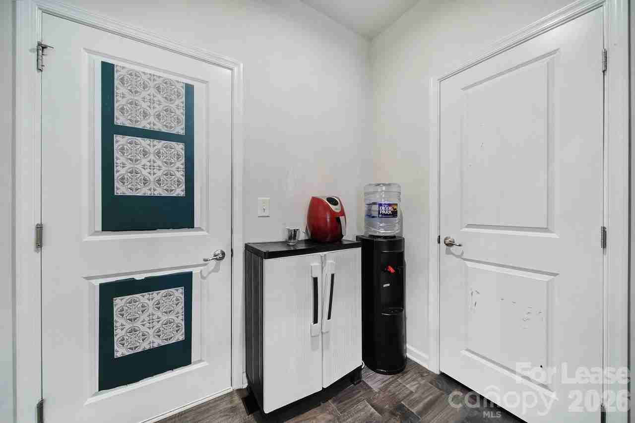 6710 Carradale Way - Photo 7 of 47