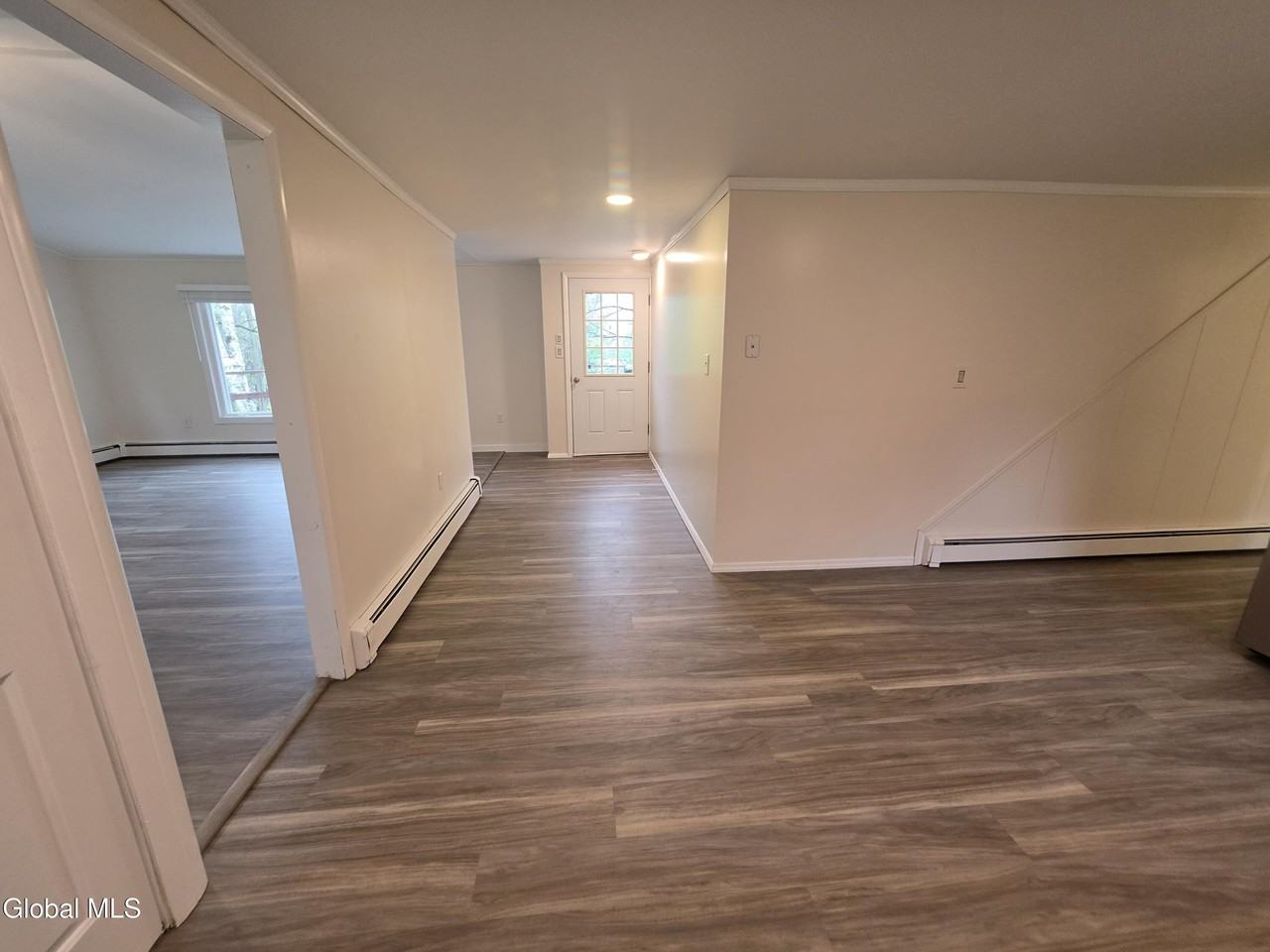 112 Carriage House Ln - Photo 4 of 14
