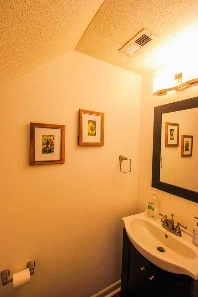 1423 Ashley River Rd #1D - Photo 4 of 11
