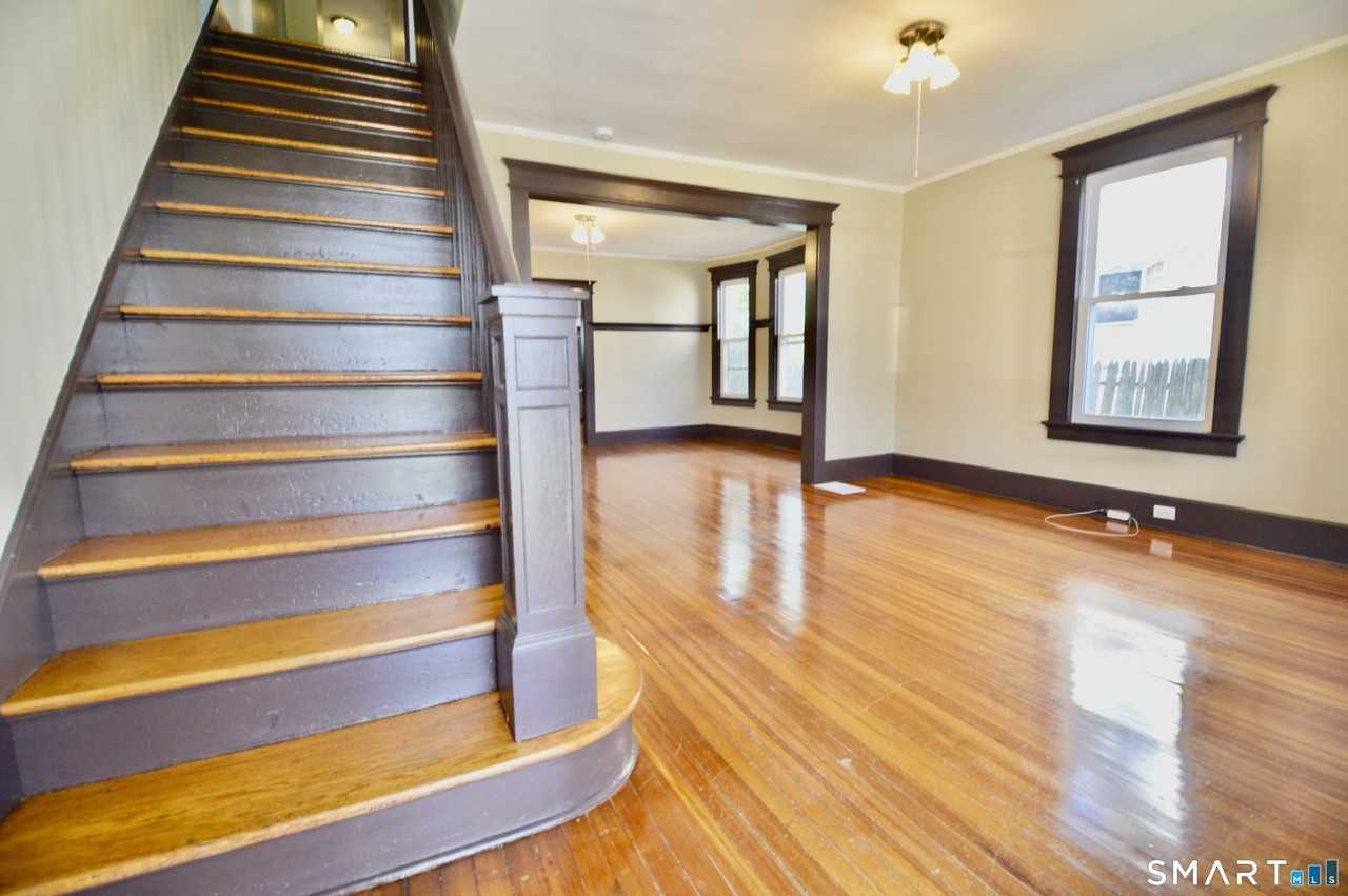48 Riverview Pl - Photo 2 of 32