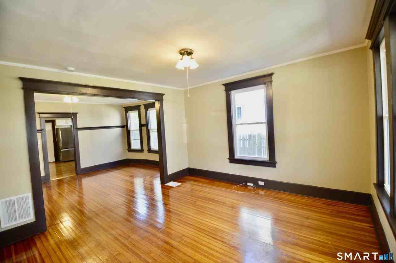 48 Riverview Pl - Photo 3 of 32