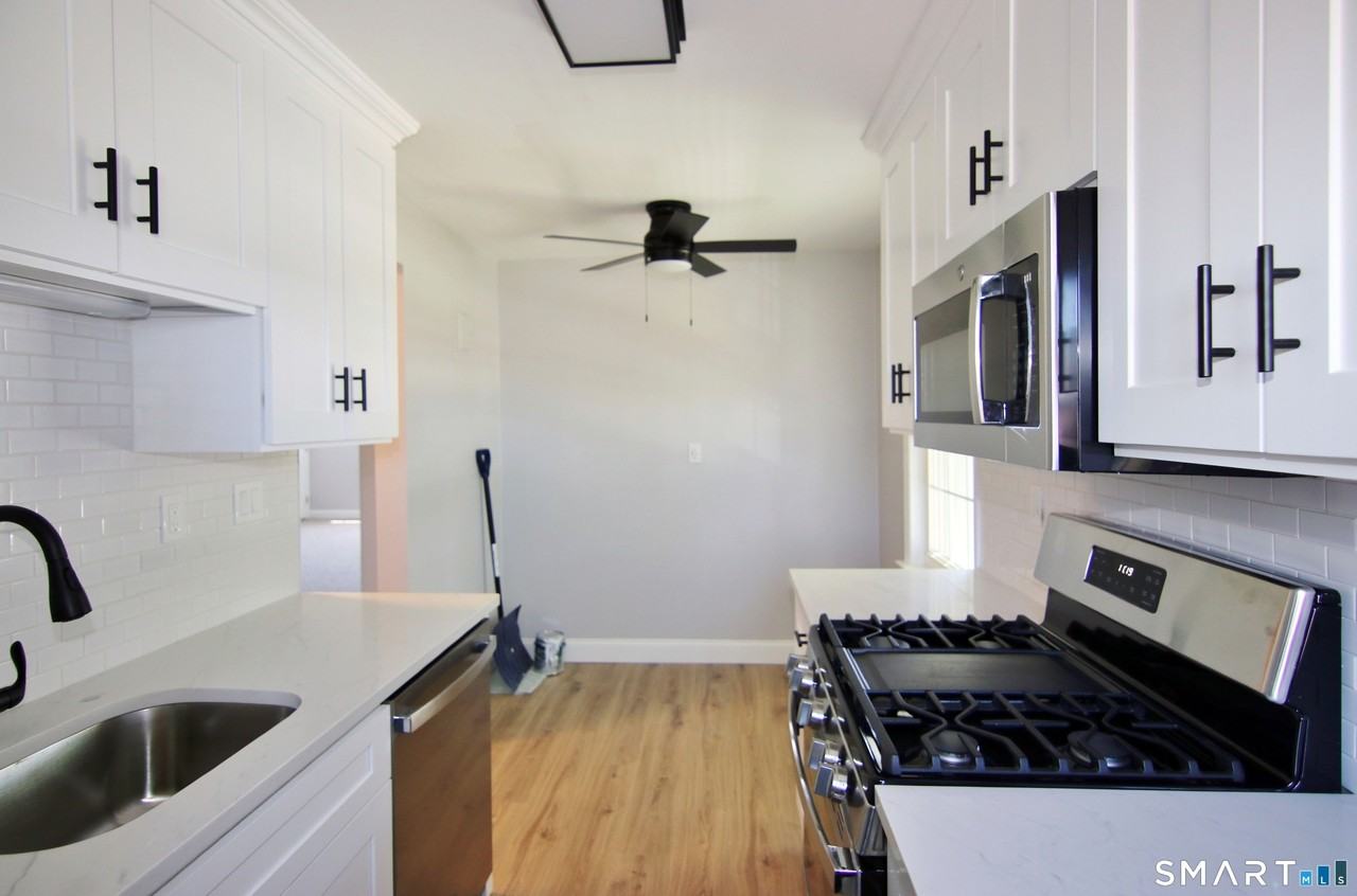 6 Revere Dr #3 - Photo 6 of 25