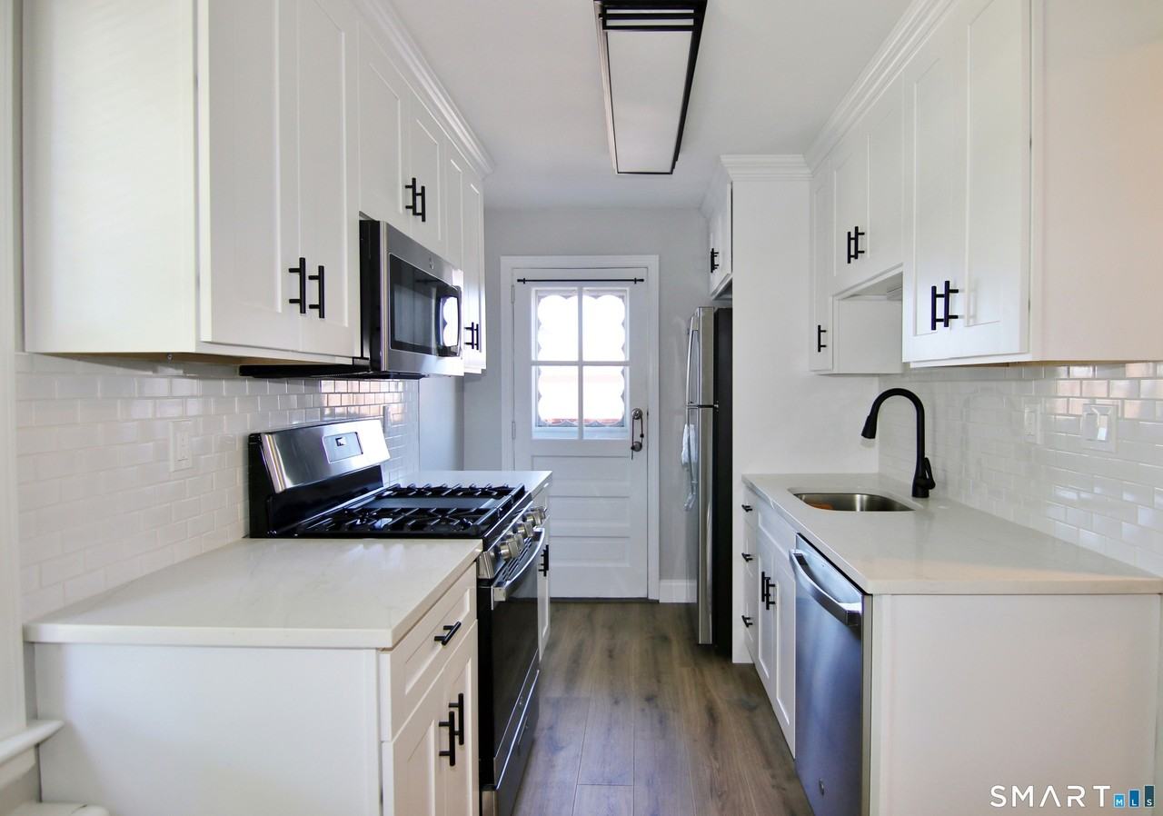 6 Revere Dr #3 - Photo 5 of 25