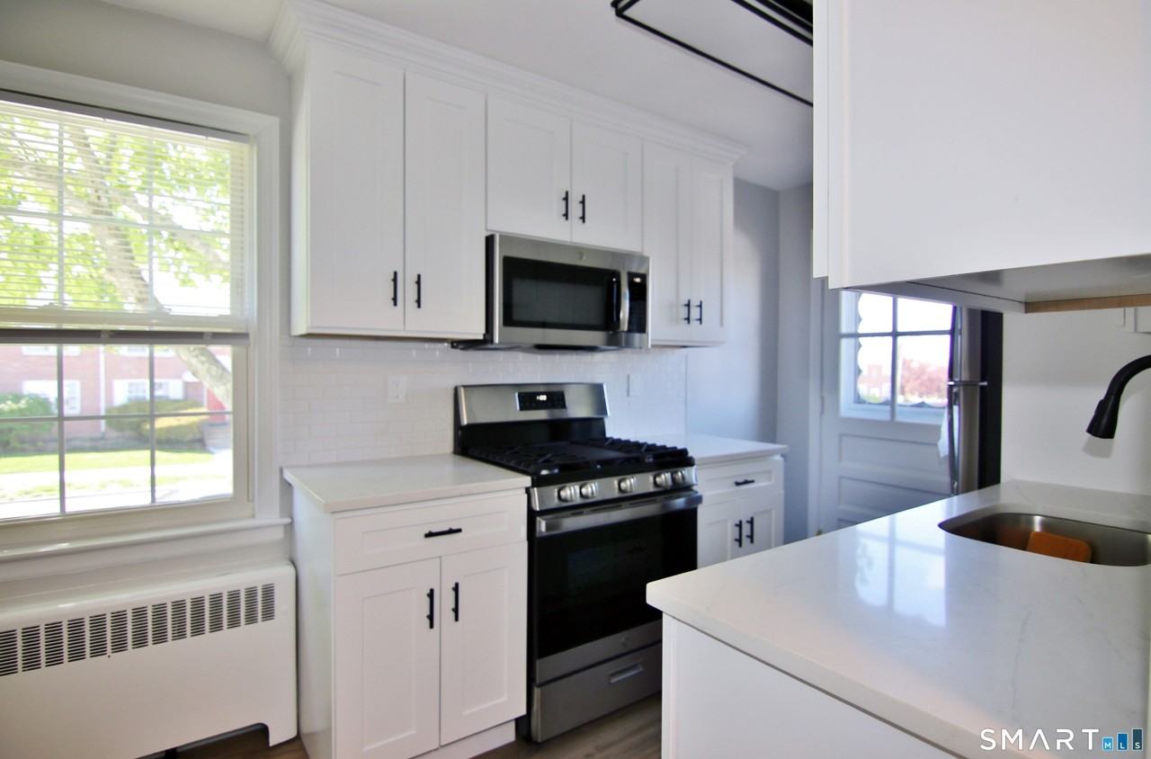 6 Revere Dr #3 - Photo 4 of 25