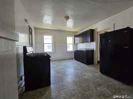 featured image of 125 Hollister Ave
