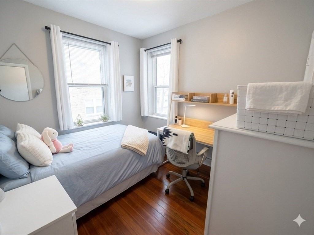35 Charter St - Photo 4 of 7