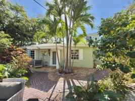 featured image of 111 N Bay Harbor Dr