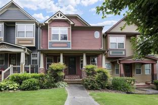 423 Royal Crescent Ln E - Photo 1 of 1