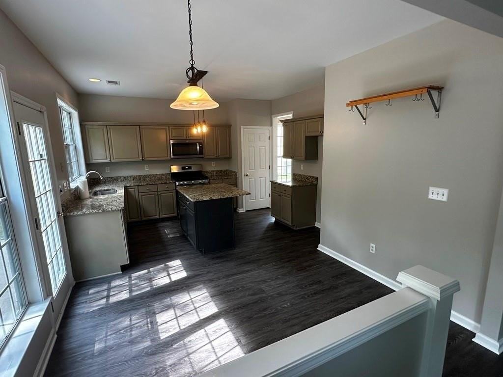 6345 Turfway Dr - Photo 4 of 42