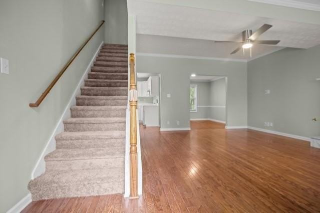 46 Stonehedge Dr - Photo 2 of 34
