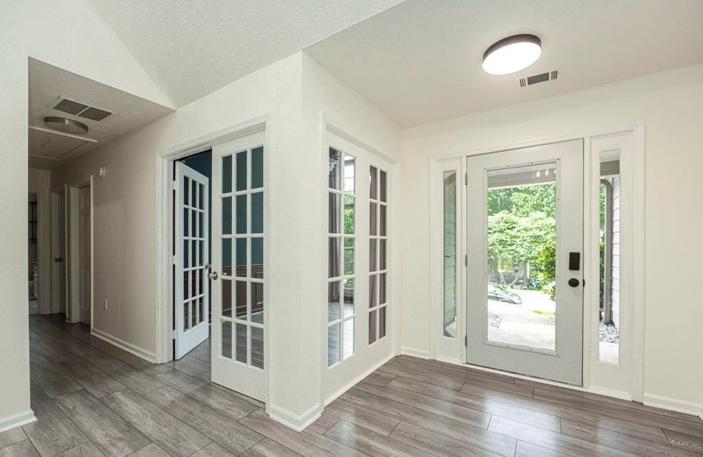 5377 Fawn Ivey Ln - Photo 4 of 36