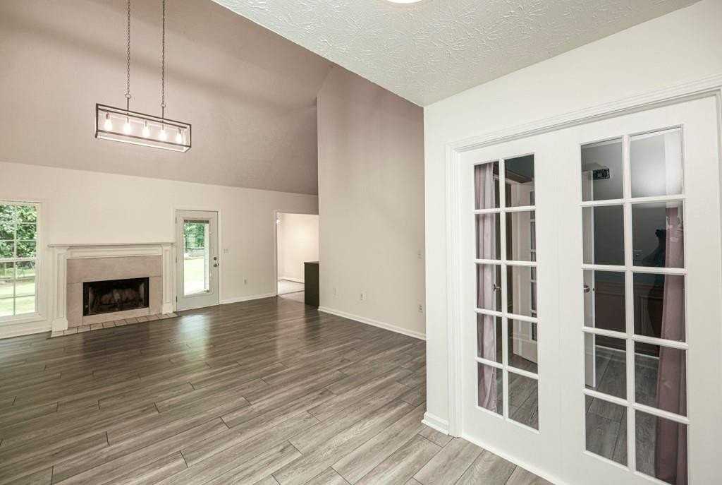 5377 Fawn Ivey Ln - Photo 5 of 36