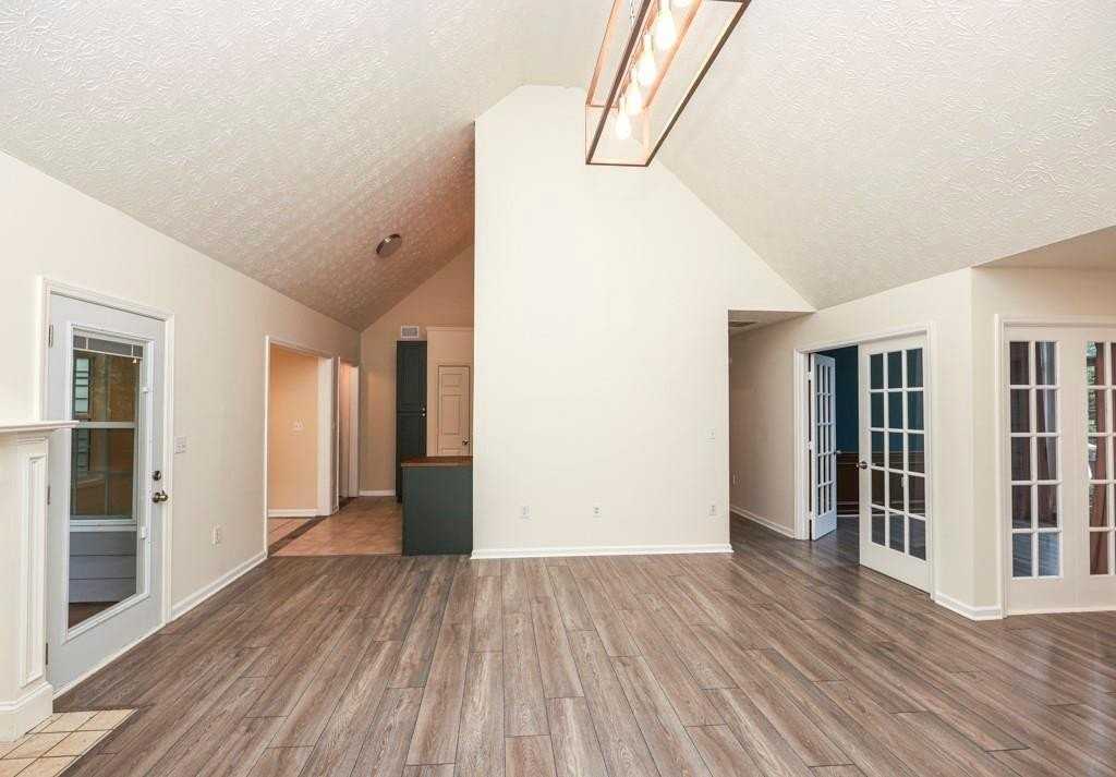 5377 Fawn Ivey Ln - Photo 7 of 36