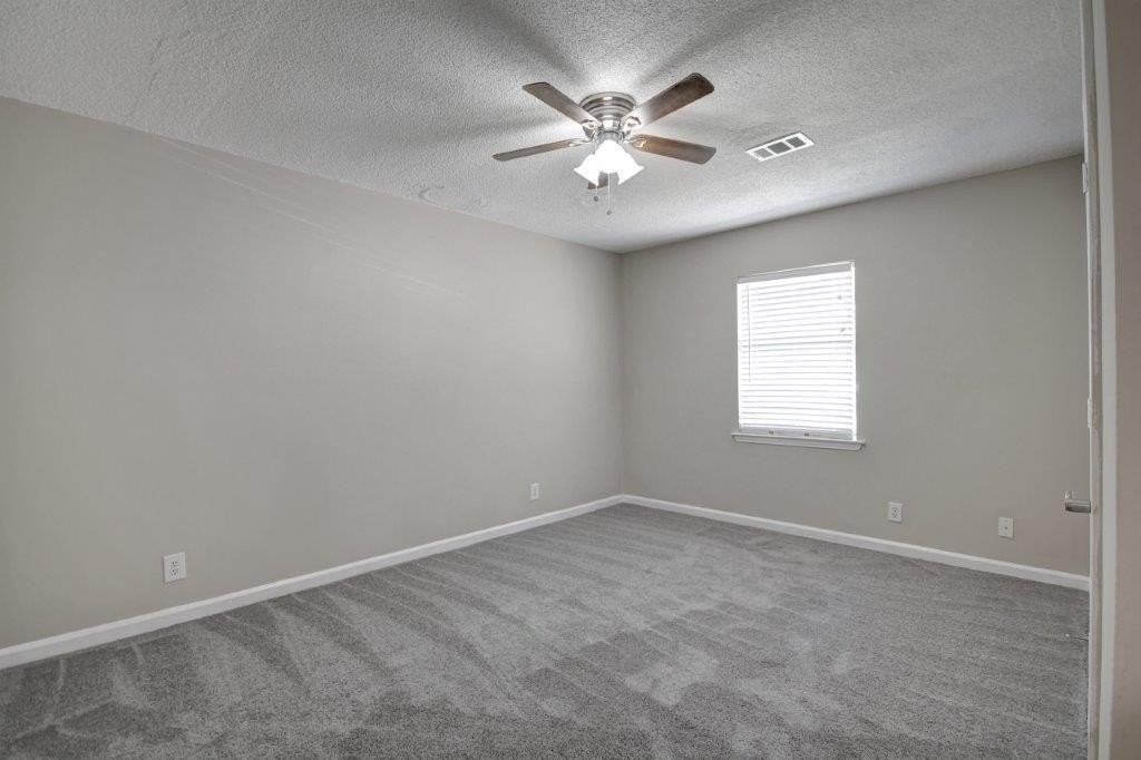 925 Westland Dr Sw - Photo 3 of 10