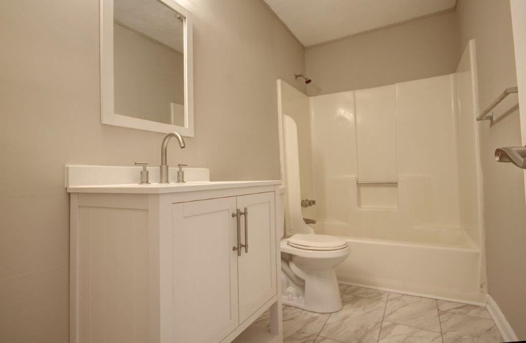 925 Westland Dr Sw - Photo 4 of 10