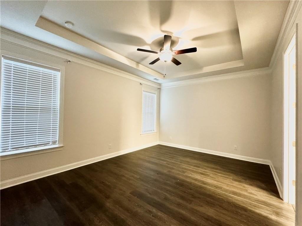 1055 Penny Ln - Photo 6 of 12